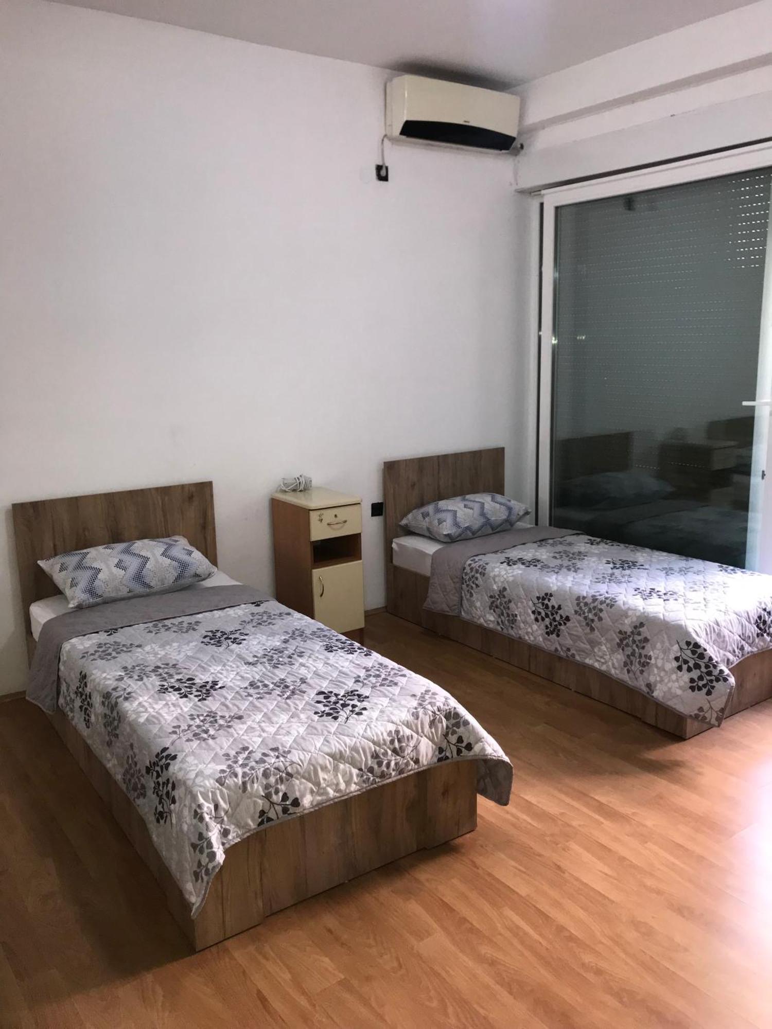 Sweet Basement Suteren Apartments Parking 5 Euro สโกเปีย ภายนอก รูปภาพ